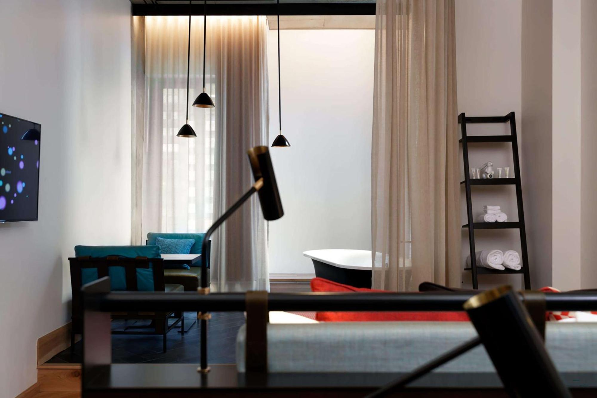 فندق كيو تي ملبورن المظهر الخارجي الصورة A suite at the hotel