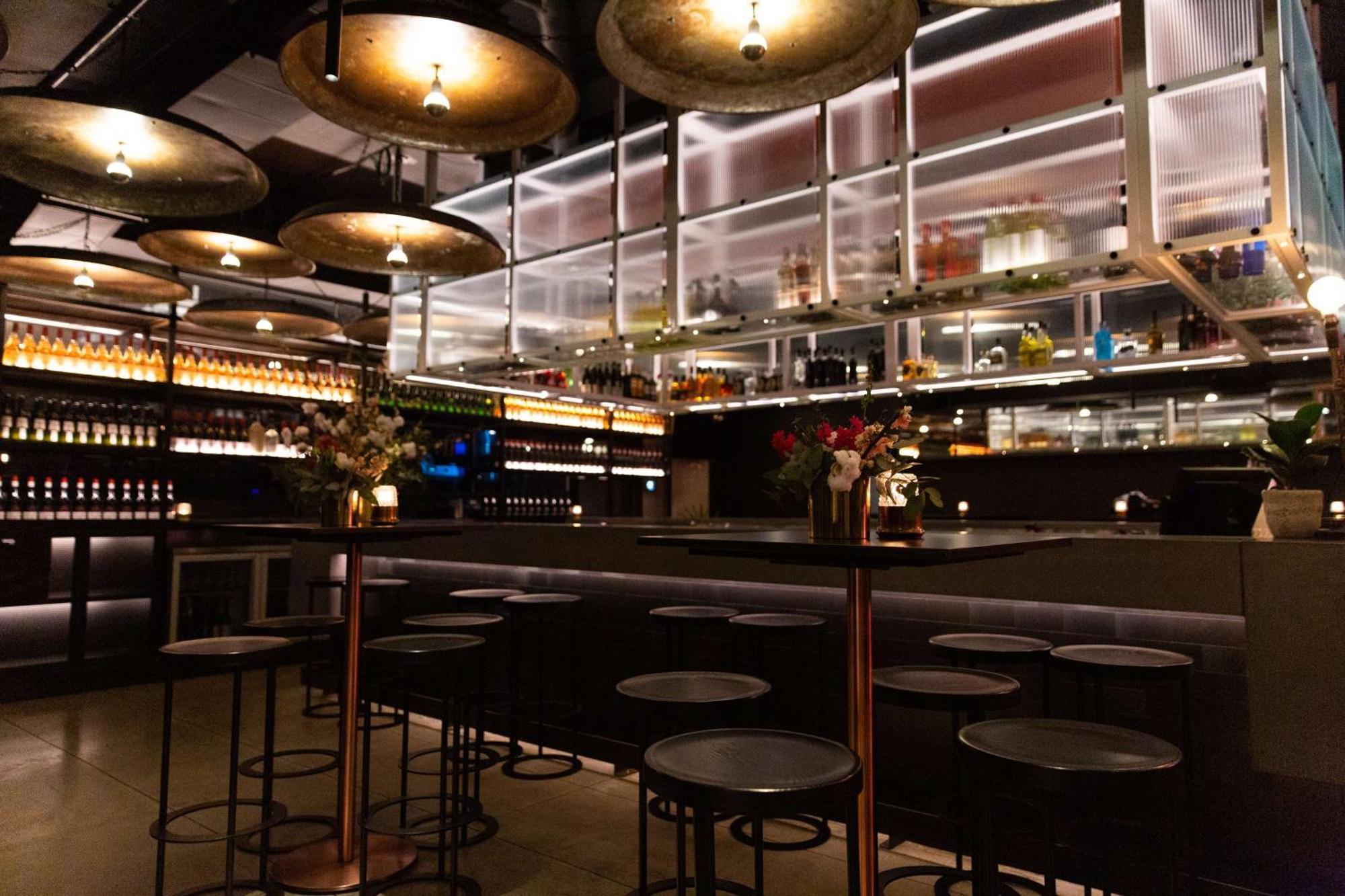 فندق كيو تي ملبورن المظهر الخارجي الصورة Interior of the restaurant